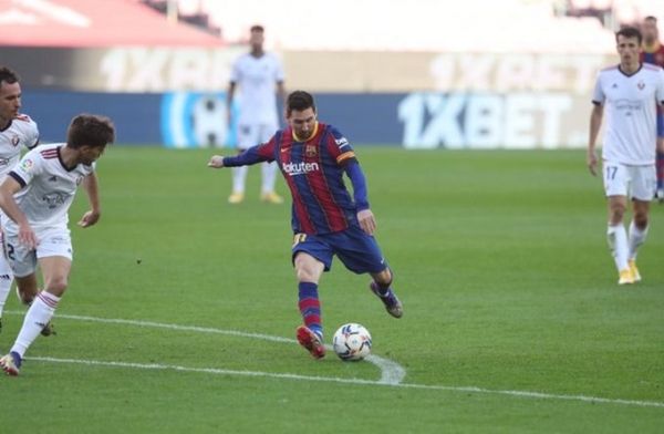 برشلونة يستعيد توازنه برباعية نظيفة أمام أوساسونا وسييداد يتعادل أمام فياريال