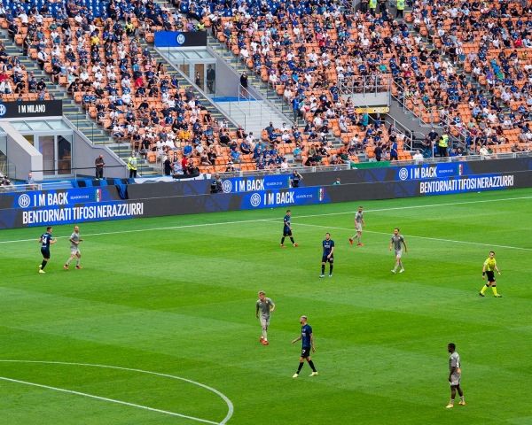 إنتر ميلان يبدأ موسمه برباعية أمام ضيفه جنوى في الدوري الإيطالي