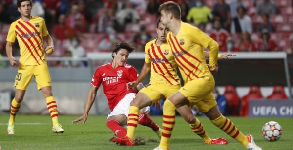 يوفنتوس يفوز على تشيلسي وبنفيكا يعمق جراح برشلونة بدوري الأبطال