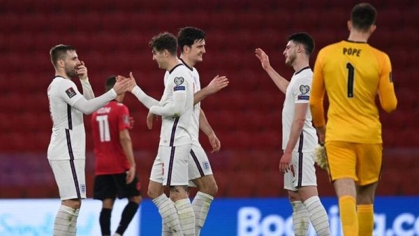 انجلترا تسحق ألبانيا وإيطاليا تتعادل أمام سويسرا في تصفيات كأس العالم