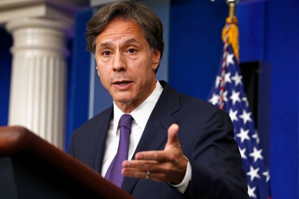 وزير الخارجية الأمريكي يبدأ رسالة تهنئة لقطر بـ"السلام عليكم"