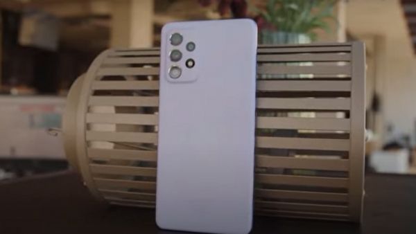 سامسونغ تطلق هاتف جالاكسي رخيص الثمن يعمل مع شبكات 5G