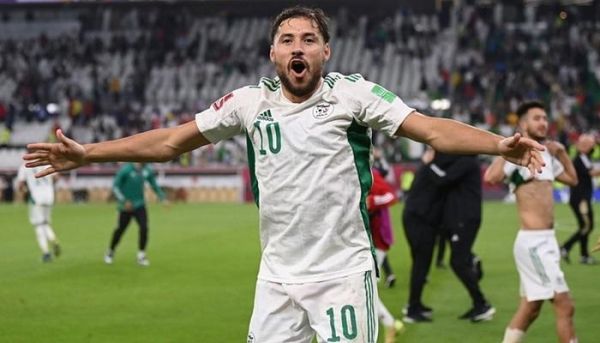 نادي قطر يعلن رسمياً فسخ عقد لاعبه الجزائري يوسف بلايلي