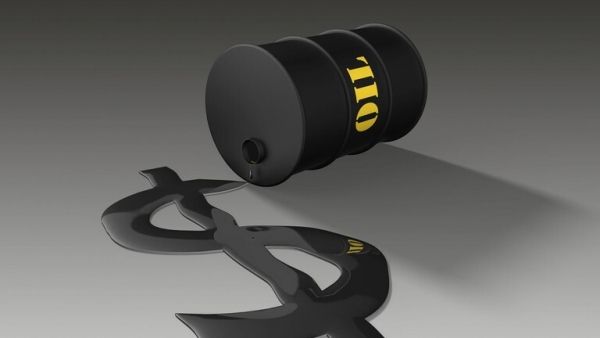 النفط يواصل الارتفاع وسط انقسام أوروبي بشأن حظر الخام الروسي