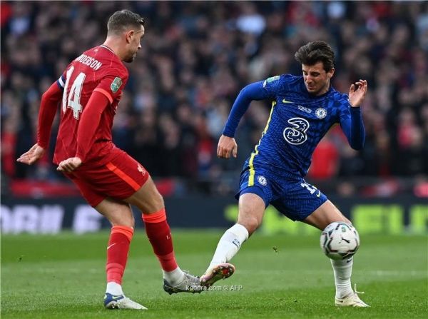 ليفربول يتوج بكأس الرابطة الإنجليزية على حساب تشيلسي