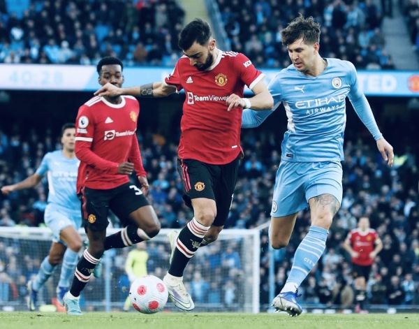 سيتي يُسقط يونايتد برباعية في الدوري الإنجليزي