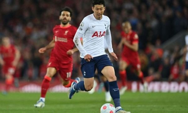 ليفربول يتعادل مع توتنهام ويهدر فرصة الانفراد المؤقت بصدارة الدوري الإنجليزي