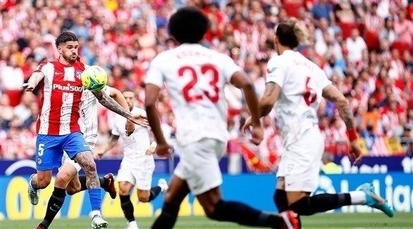 إشبيلية يتعادل مع أتلتيكو مدريد ويرافقه إلى دوري أبطال أوروبا