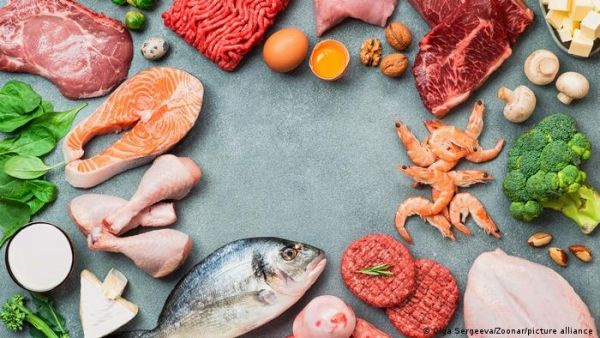 أطعمة غنية بفيتامين "ب 12" لتعزيز الصحة والطاقة