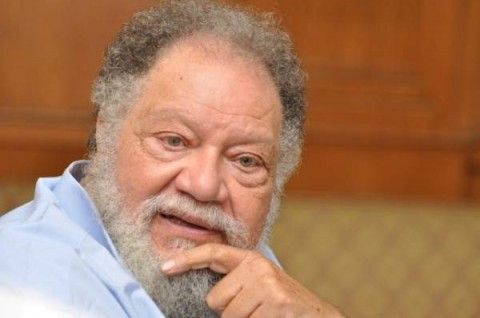 يحيى الفخراني يُفاجئ جمهوره بقرار صادم