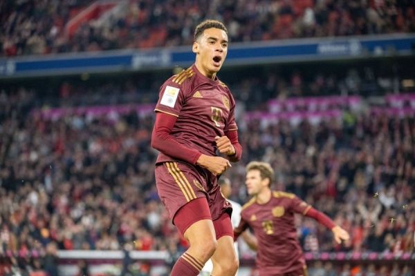 بايرن يستعيد توازنه برباعية نظيفة في شباك ليفركوزن بالدوري الألماني