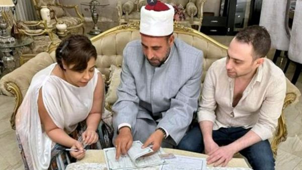 الفنانة المصرية شيرين تعقد قرانها على حسام حبيب مجددًا