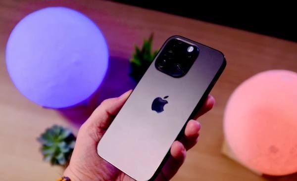 "آبل" تطرح نسخة تجريبية ثالثة من الإصدار 16.4 لنظام التشغيل "آي.أو.إس"