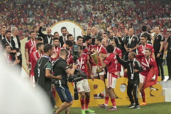 الأهلي يتوج بكأس السوبر المصري للمرة 13 في تاريخه