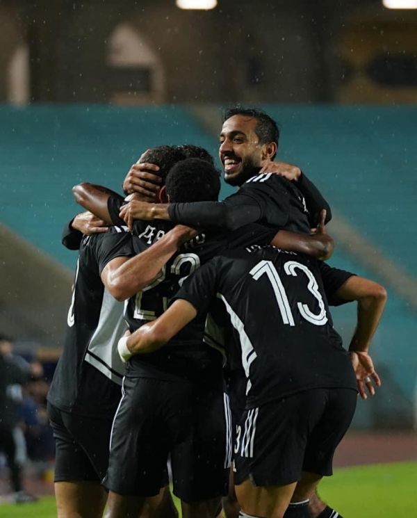 الأهلي يهزم الترجي ويقترب من نهائي أبطال إفريقيا
