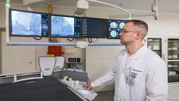 لأول مرة.. العلماء الروس يستخدمون الذكاء الاصطناعي في صناعة الأدوية