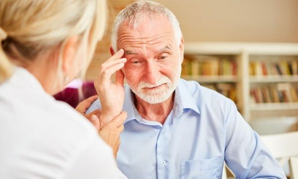 "الدواء الأمريكية" توافق على استخدام عقار ثبت فعاليته بتأخير الزهايمر