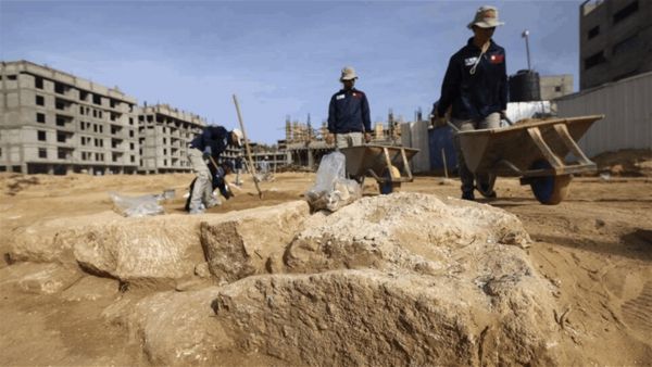 غزة.. العثور على 5 قبور يعود تاريخها للعهد الروماني