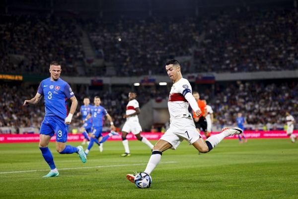منتخب البرتغال يفوز على سلوفاكيا في تصفيات أمم أوروبا