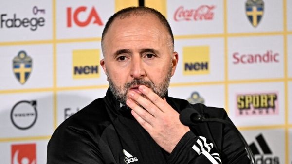 أزمة تنفجر في منتخب الجزائر