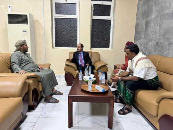 الإرياني: مستعدون لتدريب وتأهيل الكادر الإعلامي والثقافي والسياحي في سقطرى