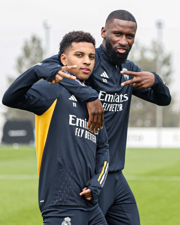 جيرونا يفقد صدارة الدوري الإسباني لصالح ريال مدريد