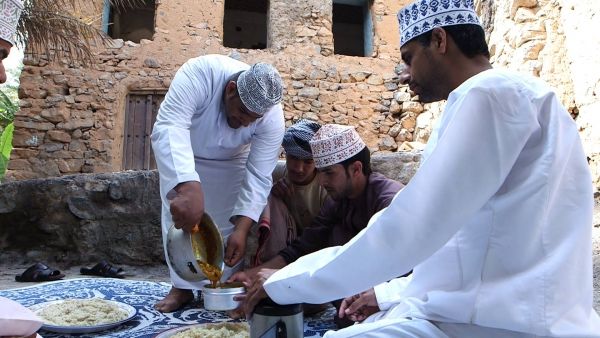 "اليونسكو" تدرج طبق "الهريس" العُماني على قائمة التراث الثقافي