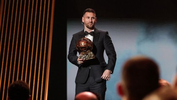 "فيفا" يكشف سبب تواجد ميسي في قائمة "الأفضل"