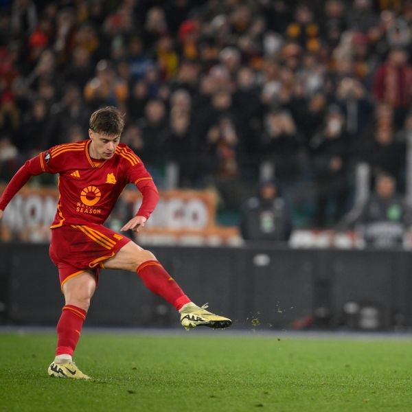 ميلان وبنفيكا يتأهلان لثمن نهائي الدوري الأوروبي