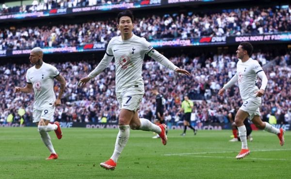 توتنهام يتخطى لوتون تاون بشق الأنفس في الدوري الإنجليزي