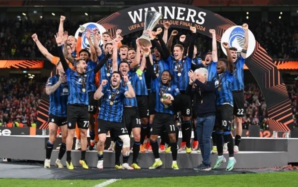 أتالانتا يلحق أول هزيمة بليفركوزن ويتوج بطلا للدوري الأوروبي