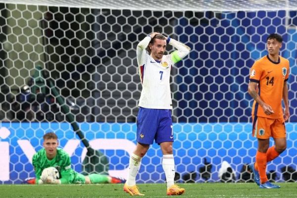 فرنسا تتعادل سلبياً مع هولندا في كأس أوروبا