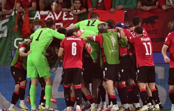 جورجيا تصعق البرتغال وتتأهل مع تركيا لثمن نهائي اليورو