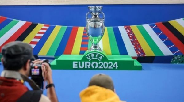 الكشف عن كرة نصف نهائي ونهائي يورو 2024