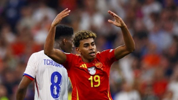 لاعب إسبانيا لامين جمال يفوز بجائزة أفضل هدف في يورو 2024