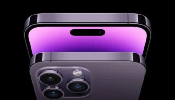 هاتف آيفون الجديد سيستخدم تكنولوجيا رقائق آرم للذكاء الاصطناعي