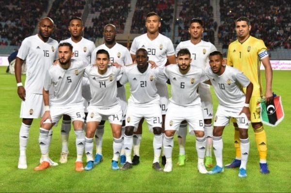 الاتحاد الإفريقي يعاقب ليبيا بداعي احتجاز المنتخب النيجيري