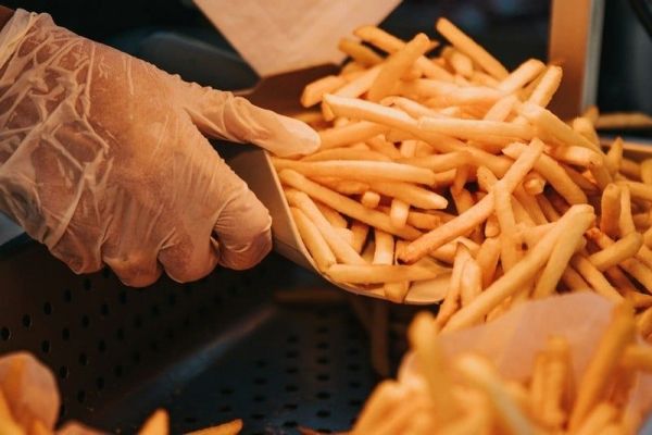 احذر.. هذه المادة تقلل خصوبة الرجال وتسبب السرطان