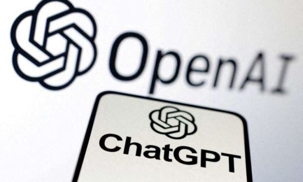 "أوبن أيه.آي" تدرس إطلاق منصة محادثة ذكاء اصطناعي باشتراك شهري