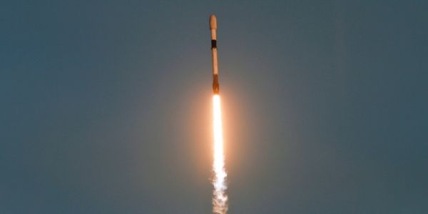 الصينُ تطلق مجموعة جديدة من الأقمار الصناعية إلى الفضاء