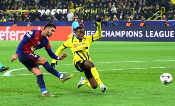 برشلونة يعلن إصابة لاعبيه فيران توريس من إصابة عضلية