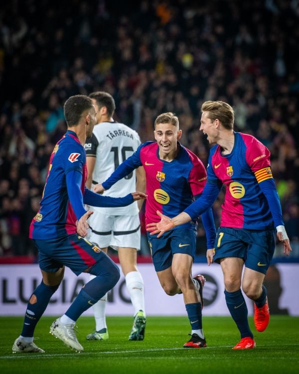 برشلونة يهين فالنسيا بسباعية مذلة في الدوري الإسباني