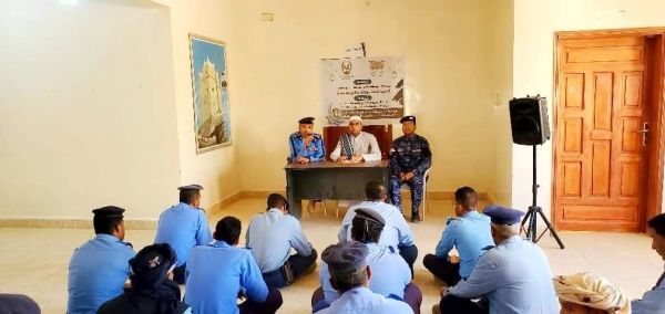 حضرموت.. محاضرة دينية لمنتسبي شرطة السير لضبط السلوك الأمني في رمضان