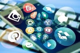 تقرير يدق ناقوس الخطر حول مخاطر الشبكات الاجتماعية على صحة الأطفال النفسية