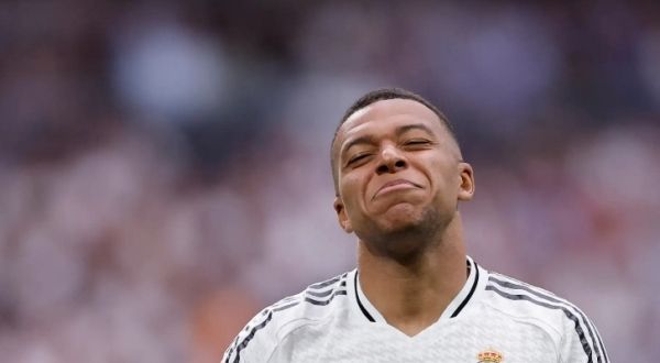 ريال مدريد يعلن نقل مبابي إلى المستشفى