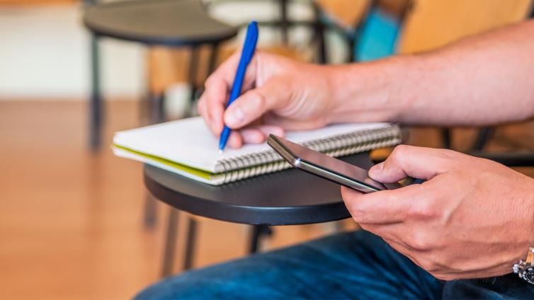 تطبيقات مميزة لتعلم اللغة الفرنسية ببساطة