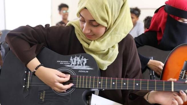 معهد جميل غانم: الموسيقى اليمنية هرباً من صوت الرصاص