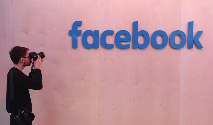 فيسبوك ستمكنك من البحث عن الكلمات في الصور