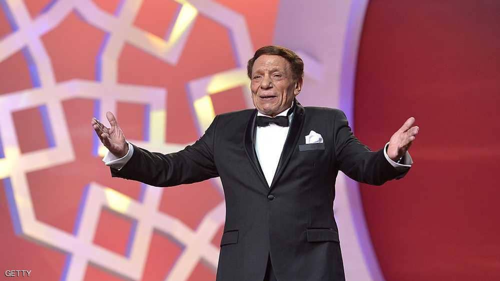 عادل إمام يعود للمسرح من "البوابة السعودية"