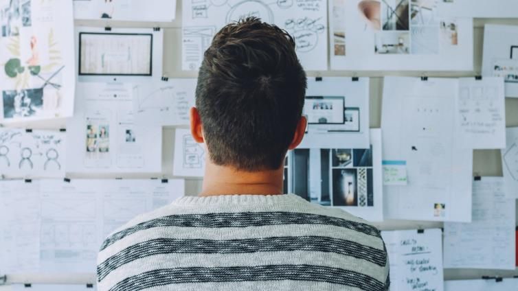 من دافنشي لستيف جوبز.. كيف تتولد أفكار المبدعين؟